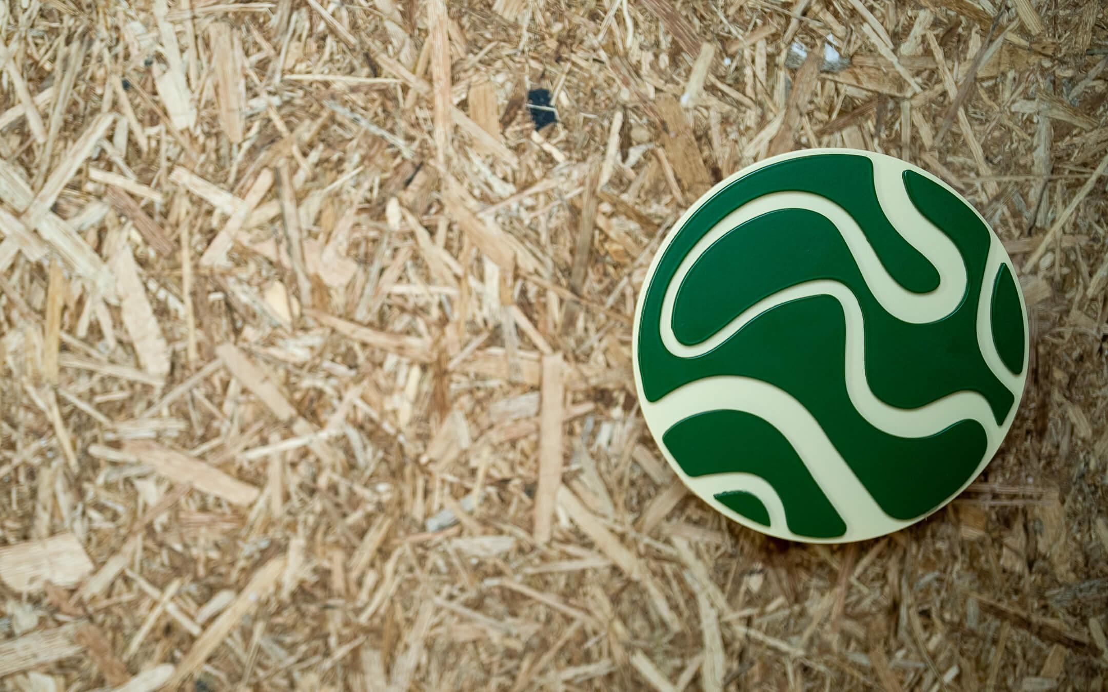 "الخامة الفريدة لـ "ألواح الصحراء" يظهر أيضًا كطبقة مركّبة على الصورة الرئيسية أعلاه.
الصورة: ذا كلايمت ترايب"