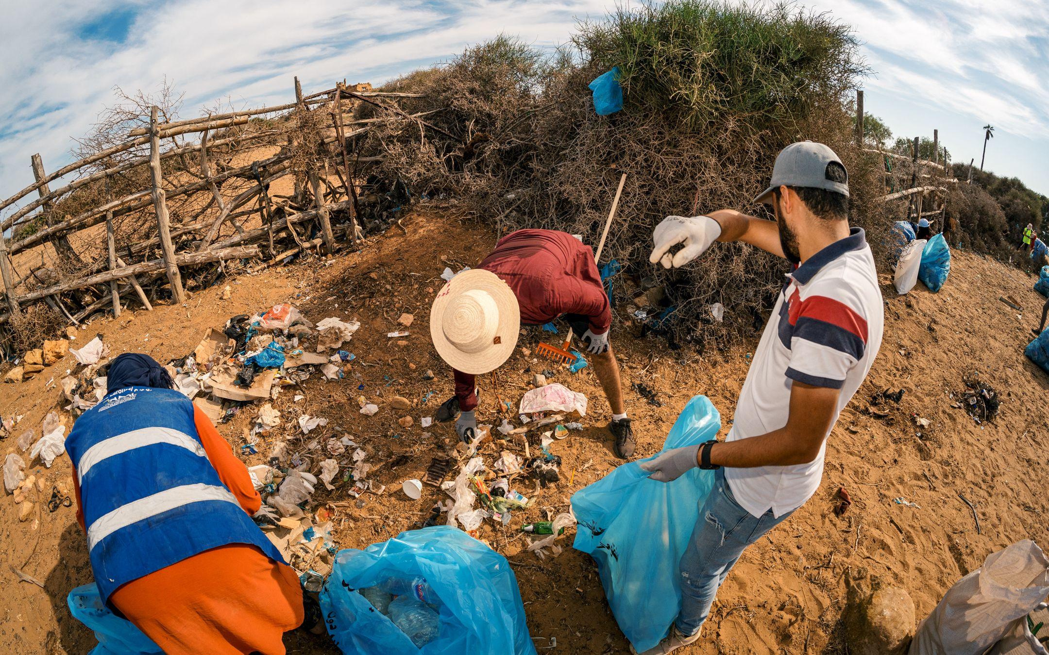 واحدة من حملات التنظيف التي قام به محمد التميمي في تاكلسة التونسية
 المصدر: محمد التميمي