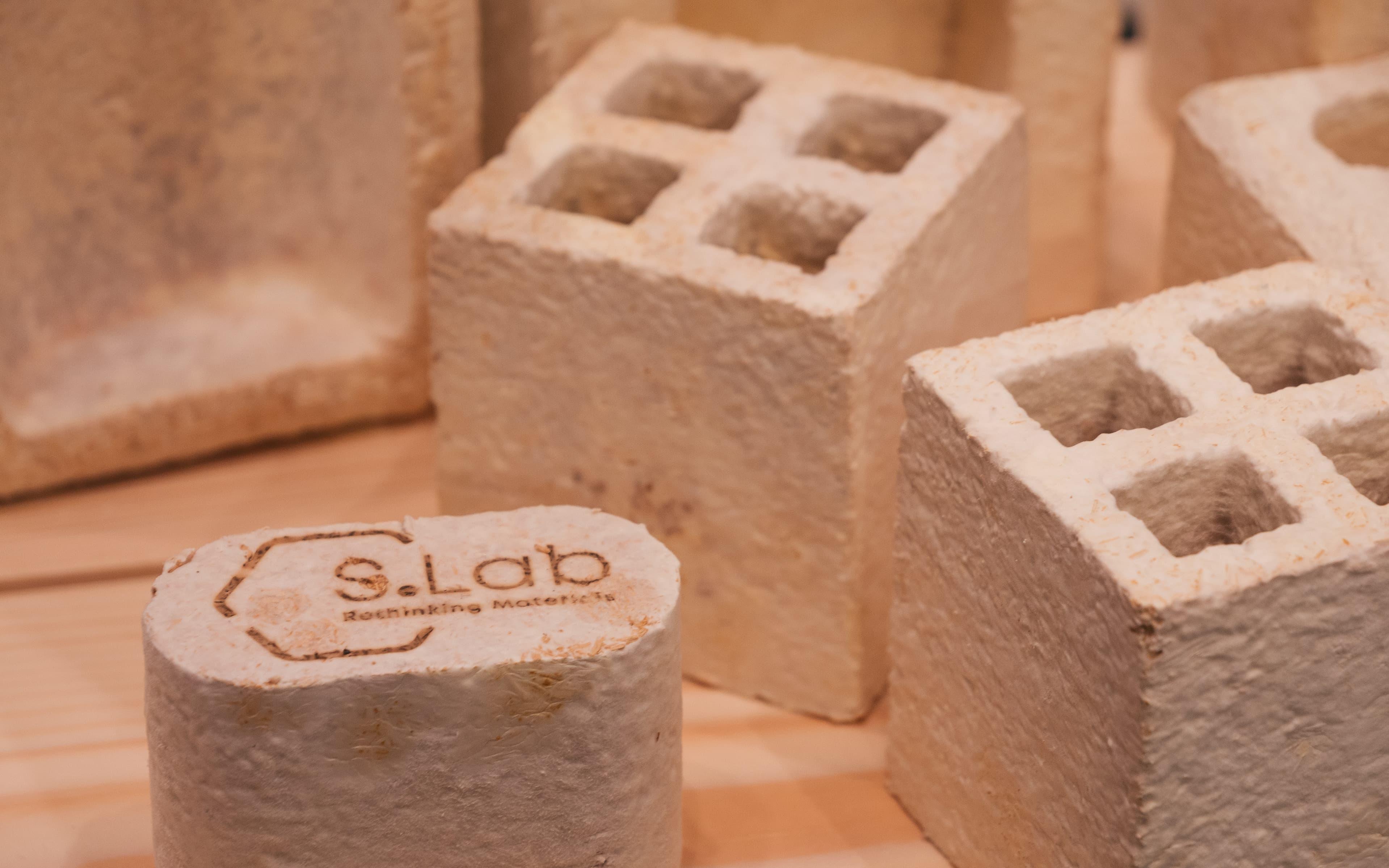 S.Lab intends to create a decentralised network of mini-factories that can utilise local agricultural waste to produce natural packaging, making it cheaper and more accessible.
Photo: S.Lab