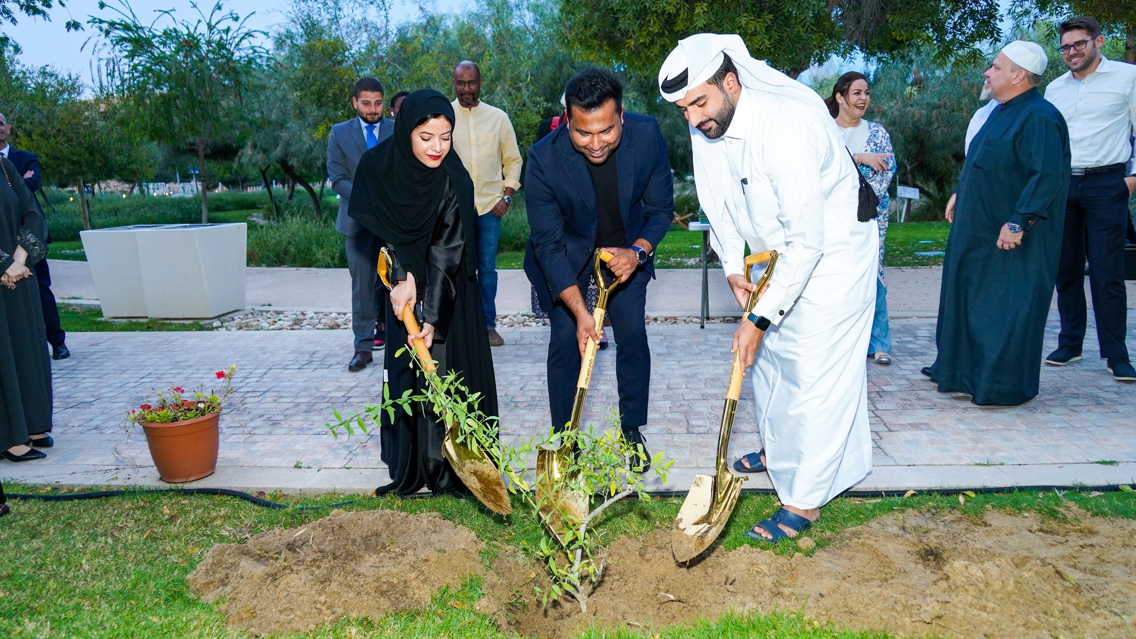 AYCM operates with over 500 volunteers working with government ministries, embassies, UN agencies, and embassies. 
Photo: Arab Youth Climate Movement Qatar 