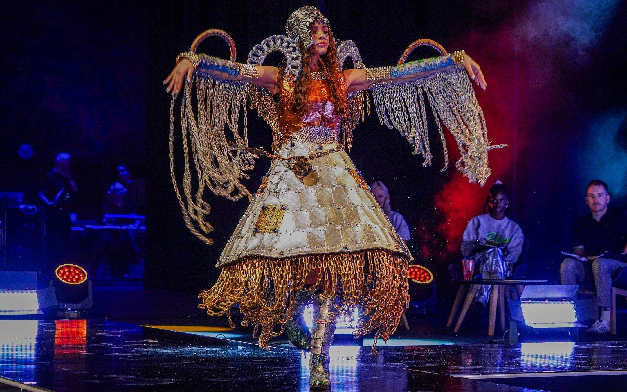 War of Women, created by Maria Ammar, Shahd Belal and Haya Sami from Summit International School, Abu Dhabi, using old mattresses, clocks and chains (2023 Abu Dhabi Designer of the Year).
Photographer: Stephane Danna